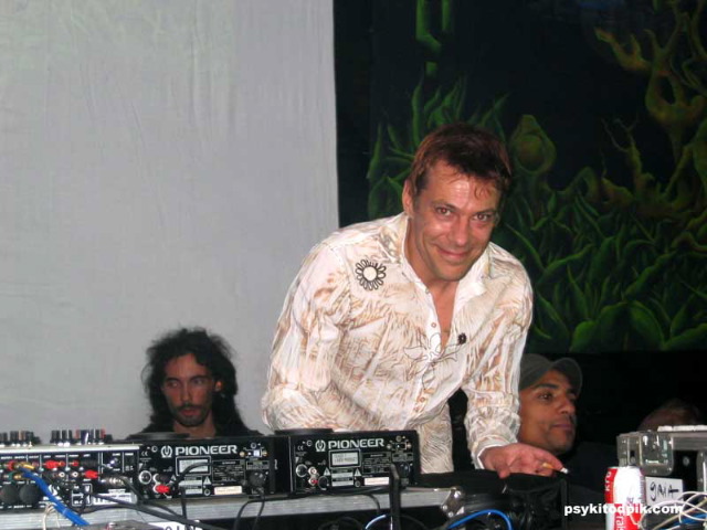 dj Mapuza mapuza@gaia2004